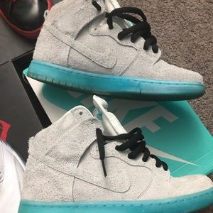 Nike SB “Baohaus”